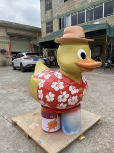 Sculpture de canard en fibre de verre personnalisée pour l'extérieur et l'intérieur - Product Image 5