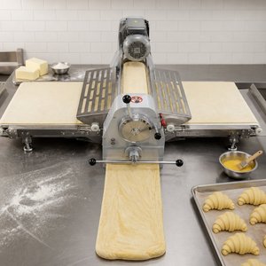 Machine à étaler la pâte pliable en acier inoxydable pour le pain, la pâtisserie, les croissants, les biscuits, utilisation en boulangerie - Product Image 3