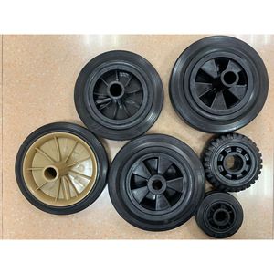 Rueda giratoria universal de goma con rodamiento de bolas, freno de bloqueo total y banda de rodadura firme para uso en exteriores, parrillas y camping. - Product Image 2