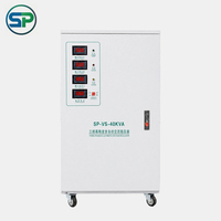 Stabilisateur de tension triphasé haute puissance 40 kVA 380 V, régulateur automatique avec fonction de protection complète pour équipement de production