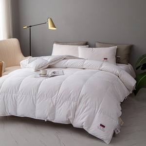 Edredón de Invierno Ecológico de Algodón Simple de Color Blanco y Alto Gramaje, Proveedor de Relleno de Plumón de Ganso Acolchado - Product Image 4