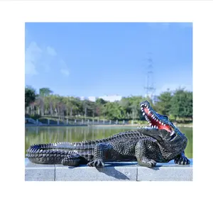 Crocodile statue animal sculpture tropical rainforest animal for outdoor zoo simulation animal