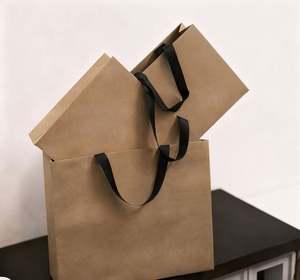 Sacs imprimés de luxe, sacs de shopping en papier kraft, sacs d'emballage personnalisés pour vêtements, cosmétiques, bijoux - Product Image 6