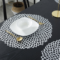 Set de table en PVC résistant à la chaleur, design européen, pour restaurant, motif floral circulaire ajouré, couleur or, décoration de la maison