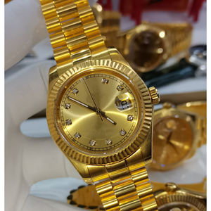 Montre sport mécanique unisexe plaquée or 24 carats, mouvement ETA, résistante à l'eau, finition argentée de luxe personnalisée - Product Image 2