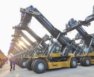 XCS4531E 45 Ton Elétrica Reach Stacker 15100mm Lift Aids Logística Portuária Interior - Product Image 5