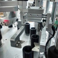 SIPUXIN Déboucheur automatique de flacons compte-gouttes + Machine de remplissage et de bouchage rotative à 2 têtes avec obturation interne