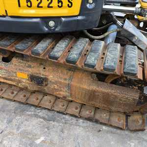 Excavatrice Yanmar VIO30 d'occasion de marque japonaise, 3 tonnes, mini, robuste, en bon état, en promotion à prix réduit - Product Image 5