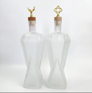 Botellas <span class=keywords><strong>de</strong></span> Vidrio Personalizadas OEM ODM 500ml 375ml Diseño Único para Whisky, <span class=keywords><strong>Vodka</strong></span>, Sprite, Licores, Venta al Por Mayor - Product Image 2