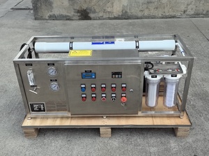 Prix d'une usine d'osmose inverse de 1500 litres, dessalement de l'eau salée en eau potable, équipement de traitement de l'eau provenant de la mer, de l'océan ou des puits - Product Image 3