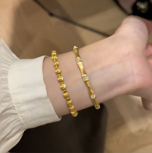 इतालवी विंटेज हल्के लक्जरी अच्छे गहने और शादी के लिए जिरकॉन तांबे के साथ बंटा हुआ बांस की अंगूठी और भिंडी - Product Image 6