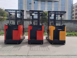 Montacargas Eléctrico de Alta Resistencia de 2000 kg, Apilador Eléctrico de 2 Toneladas, Altura de Elevación de 7 m, Montacargas de Almacén con Asiento y Alcance de 4 Direcciones - Product Image 5