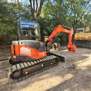 Mini-excavatrice sur chenilles Hitachi ZX50U d'occasion, 5 tonnes, hydraulique, Hitachi ZX50U d'occasion, ZX 50U 50 - Product Image 3