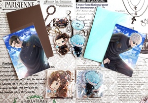 แท่นอะคริลิคพิมพ์ลายอนิเมะสองด้าน OEM ODM พร้อมชุดโปสการ์ด - Product Image 5