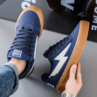 Chaussures personnalisées en toile Chaussures de skate imprimées à semelle épaisse pour hommes Chaussures de sport décontractées à la mode pour la marche