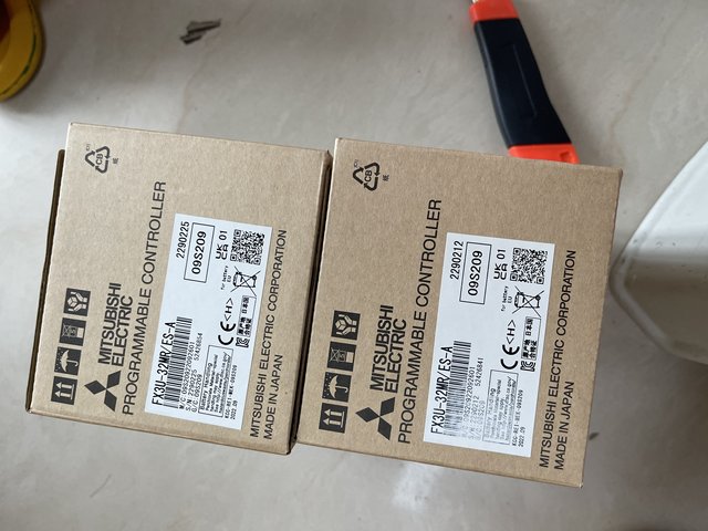 100% New and Original Mitsubishi Programmable Controller FX3U-32MR/ES-A