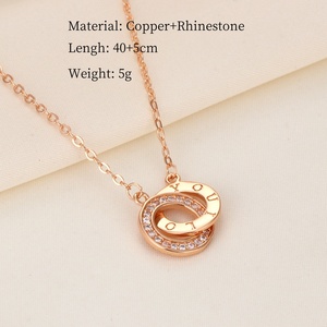Collar Gargantilla Popular 2024 de Oro de 18K <span class=keywords><strong>y</strong></span> Cobre con Doble Círculo Redondo Entrelazado de Pedrería <span class=keywords><strong>y</strong></span> Grabado 'I Love You' - Product Image 5