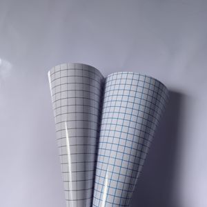 Pellicola di Trasferimento Autoadesiva Lucida in PET PVC per Macchine da Incisione e Creazione di Poster UV e Impermeabili - Product Image 1