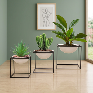 Jardinières en métal de forme carrée Élevez votre espace avec des conceptions à la mode Jardinières suspendues pour balcon Salon - Product Image 4