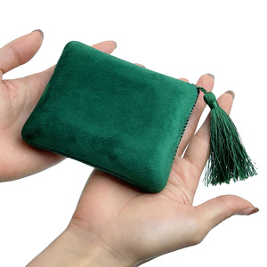 FORTE - Caja de Joyería de Viaje de Terciopelo Verde de Lujo, Organizador de Joyas, Embalaje de Regalo, Anillo, Collar, Borla de Terciopelo - Product Image 4