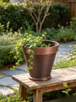 Pot Plastik Bergaris Cokelat Carol Brown Model Amerika, Pot Hias Ukiran Tangan, Pot Bunga Indoor/Outdoor untuk Taman dan Rumah