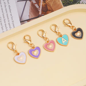 พวงกุญแจโลหะผสมรูปทรงถ้วยพร้อมตัวอักษร สำหรับตกแต่งกระเป๋า แฟชั่น <span class=keywords><strong>OL</strong></span> ZM081 จี้ห้อยชื่อ/บัตรประจำตัว - Product Image 2