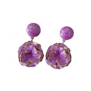 Pendientes de Moda con Diseño de Flor de Magnolia Morada, Estilo Francés, Tridimensionales, Pintados, Lujosos, Retro, Modernos, Elegantes y Atmosféricos - Product Image 6