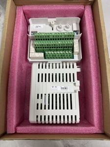 โมดูล FAU810 C10-12010 พร้อมหน่วยความจำ I/O EEPROM/FRAM 64 จุด แรงดันไฟฟ้าใช้งาน 220V - Product Image 2
