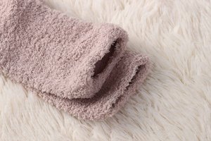 Calzini invernali 7 colori per dormire donna soffici e spessi viola rosa termici e morbidi calzini pelosi - Product Image 5