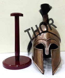 Armadura Corinthian Medieval, casco negro con acabado de cobre, soporte de madera negro, Armadura - Product Image 6