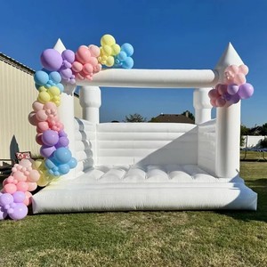 Château gonflable <span class=keywords><strong>de</strong></span> style bohème blanc pur avec tours pour fêtes en plein air - Product Image 3