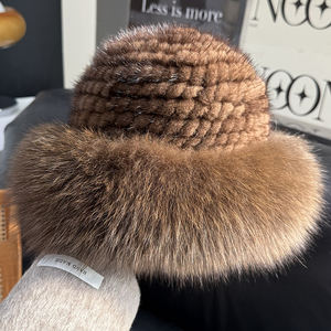 Fournisseur direct d'usine Chapeau en vison véritable tissé pour femmes Décoration en fourrure <span class=keywords><strong>de</strong></span> renard Hiver Convient aux loisirs Chapeau seau en fourrure d'extérieur - Product Image 6