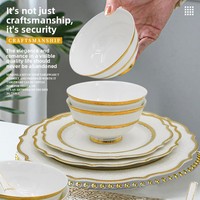 Service de vaisselle minimaliste d'inspiration chinoise de style européen, peint à la main avec des détails en or en relief, ensemble de bols et assiettes en porcelaine fine