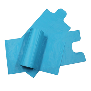 Sac poubelle en plastique personnalisé CFC Supply avec rabat, fermeture étoile et fond scellé - Product Image 4