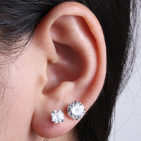Labret à dos plat fileté intérieurement en Titane G23 ASTM F136, motif Trèfle à quatre feuilles avec Zircon Cubique, 16G, pour piercing Hélix, Tragus, Cartilage, Oreille, Lèvre