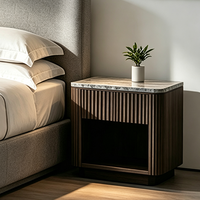 Table de chevet en bois avec tiroirs, OEM ODM, personnalisable, plateau en marbre, surfaces à rainures verticales, table de chevet ouverte pour designers et distributeurs