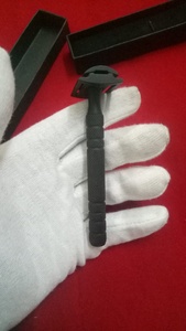 Maquinilla de afeitar de seguridad con mango de acero inoxidable recubierto de negro, maquinilla de afeitar de Metal de una sola hoja para cabello y cara para uso Personal de barberos - Product Image 4