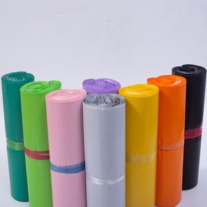 Bolsas de Correo de PE Resistentes a la Intemperie para Regiones Húmedas, Bolsas de Envío Personalizables a Prueba de Lluvia/Nieve para Ropa, Calcetines, Zapatos y Pieles - Product Image 1