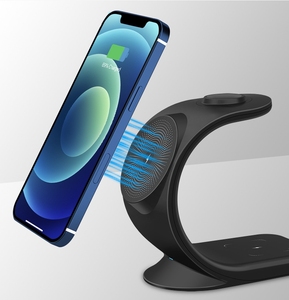 Caricatore <span class=keywords><strong>Wireless</strong></span> 3 In 1 ricarica magnetica per iPhone 15 Pro Max 15w ricarica <span class=keywords><strong>Wireless</strong></span> veloce <span class=keywords><strong>wireless</strong></span> caricatore magnetico - Product Image 4
