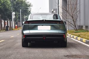 DEEPAL SL03 Electric Sports Sedan 2025 Importaciones de automóviles nuevos y usados Potente rendimiento de la marca China establecida - Product Image 4