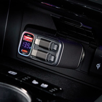 ReelKit 4 en 1 Chargeur de voiture rétractable Charge rapide USB C Adaptateur multi-ports pour véhicule Chargeur allume-cigare automatique Abarth 500