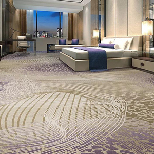 Alfombra de Moqueta Cuadrada de Poliéster Estampada en Morado para Pasillos de Hotel y Comedores de Alta Gama - Product Image 2