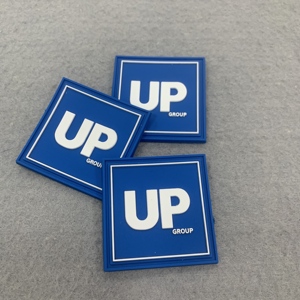 Patch in PVC 3D con Logo Personalizzato, Etichette Morbide in Gomma per Abbigliamento, Lettere in Rilievo, Patch in Silicone - Product Image 3