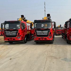 แชสซีรถบรรทุกติดเครนยี่ห้อ Dongfeng 6x4 มาตรฐานยูโร 6 พร้อมติดตั้งเครนไฮดรอลิก Xugong 12 ตัน รถยกอเนกประสงค์ - Product Image 3
