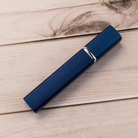 Atomiseur de parfum portable rechargeable 12 ml carré, en verre et aluminium, avec pompe pulvérisatrice, sérigraphié, pour diffuseur à bâtonnets