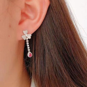 Eleganti Orecchini a Goccia Floreali per Donne, Orecchini Pendenti a Forma di Pera con Fiori, Gioielli di Moda per Uso Quotidiano e Feste - Product Image 4