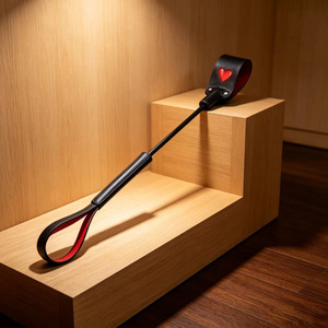 Productos para adultos, látigo de entrenamiento SP con mango de madera, látigo de cuero genuino, juguetes sexuales alternativos para parejas, juguetes sexuales SM - Product Image 2