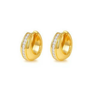 Boucles d'oreilles créoles géométriques plaquées or en alliage de cuivre avec zircon serti griffe, bijoux de mode pour soirée - Product Image 5