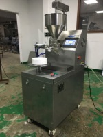 Équipement de boulangerie machine de remplissage de pâte à gâteau remplisseur de cupcake machine de fabrication de gâteaux déposant de biscuits faisant la machine