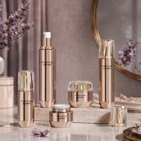 Lot de Bouteilles et Pots Cosmétiques Vides Haut de Gamme en Verre Doré Miroir pour Soins de la Peau – 30g, 50g, 40ml, 100ml, 120ml – en Plastique – Vente en Gros